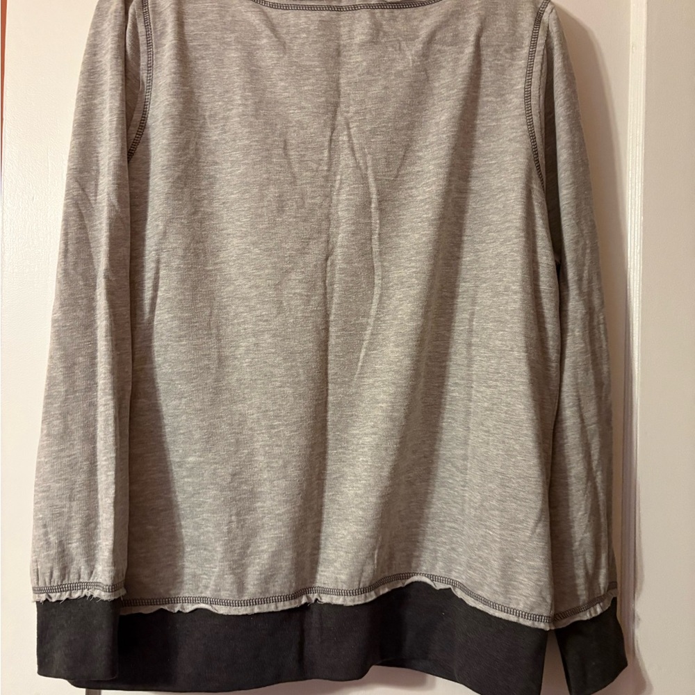 NFL Team Pittsburgh Steelers Apparel Women's Gray Shirt - Picture 4 of 4